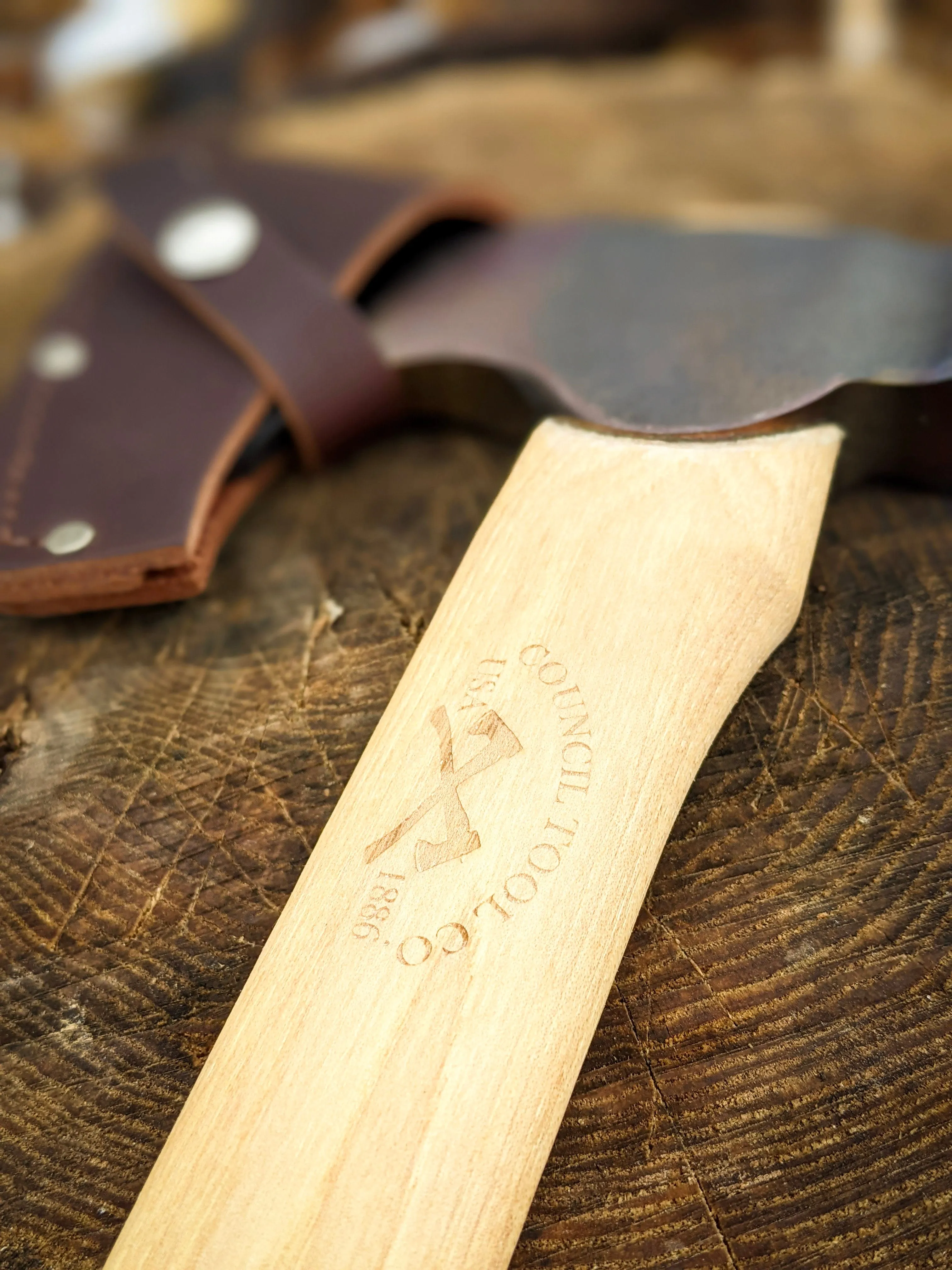 Council Tool Camp Carver - Bushcraft Hatchet